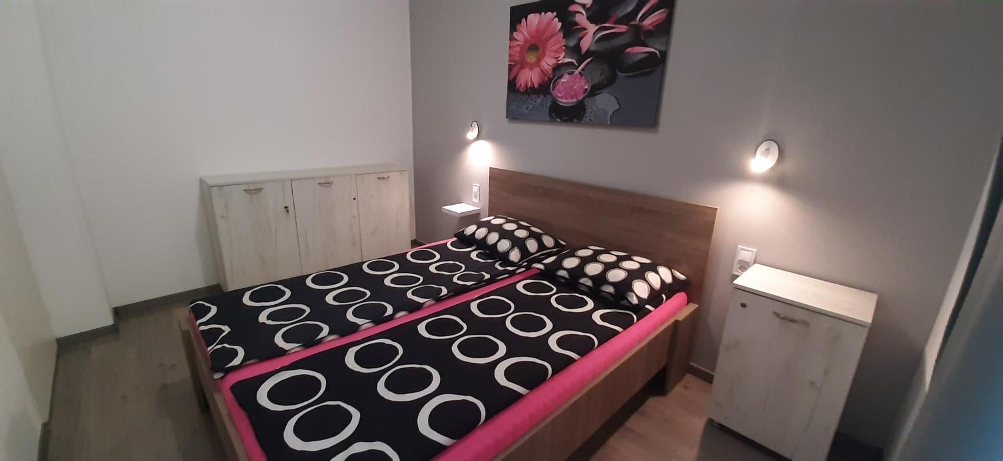 Ancsi Apartmanház Balatonlelle Exterior foto